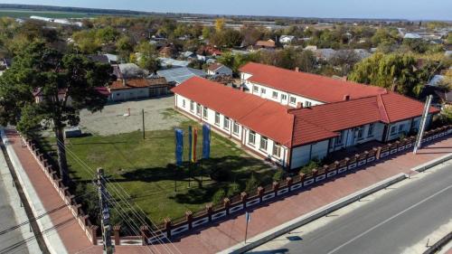 73-Olari-Ph